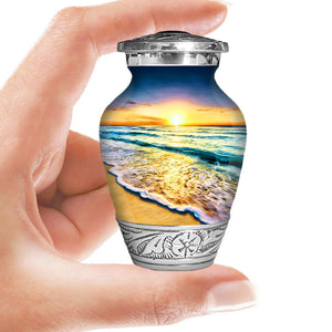 American US Flag Patriotic Eagle Urn for Human Ashes | Large Handcrafted Funeral Memorial | Decorative Cremation Urn for Women and Men